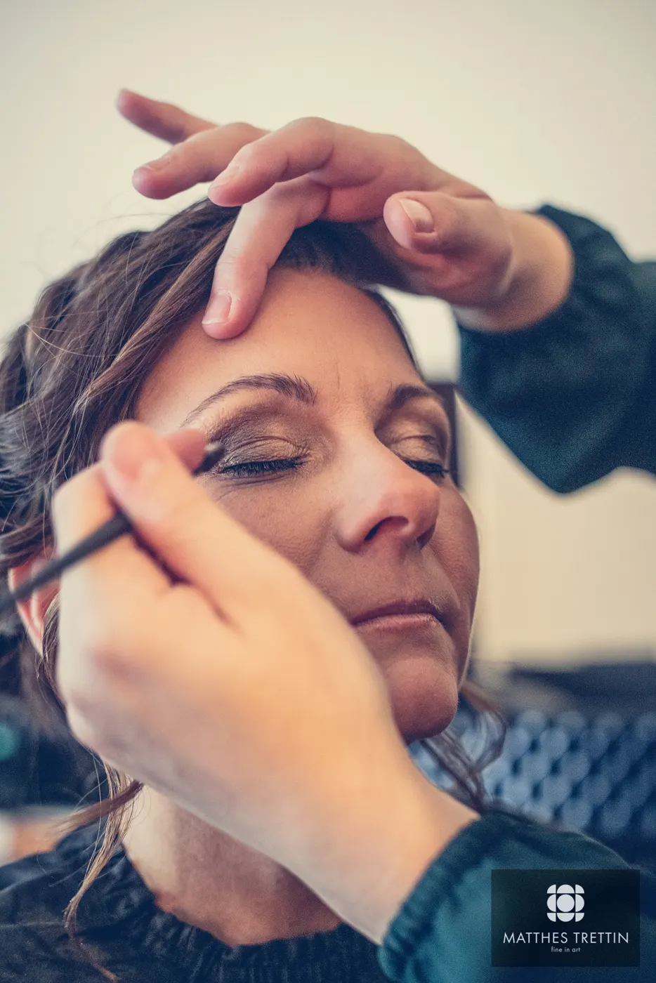 Make-up für die Braut am Hochzeitstag auf Rügen von der Friseurin Christine Schoenke